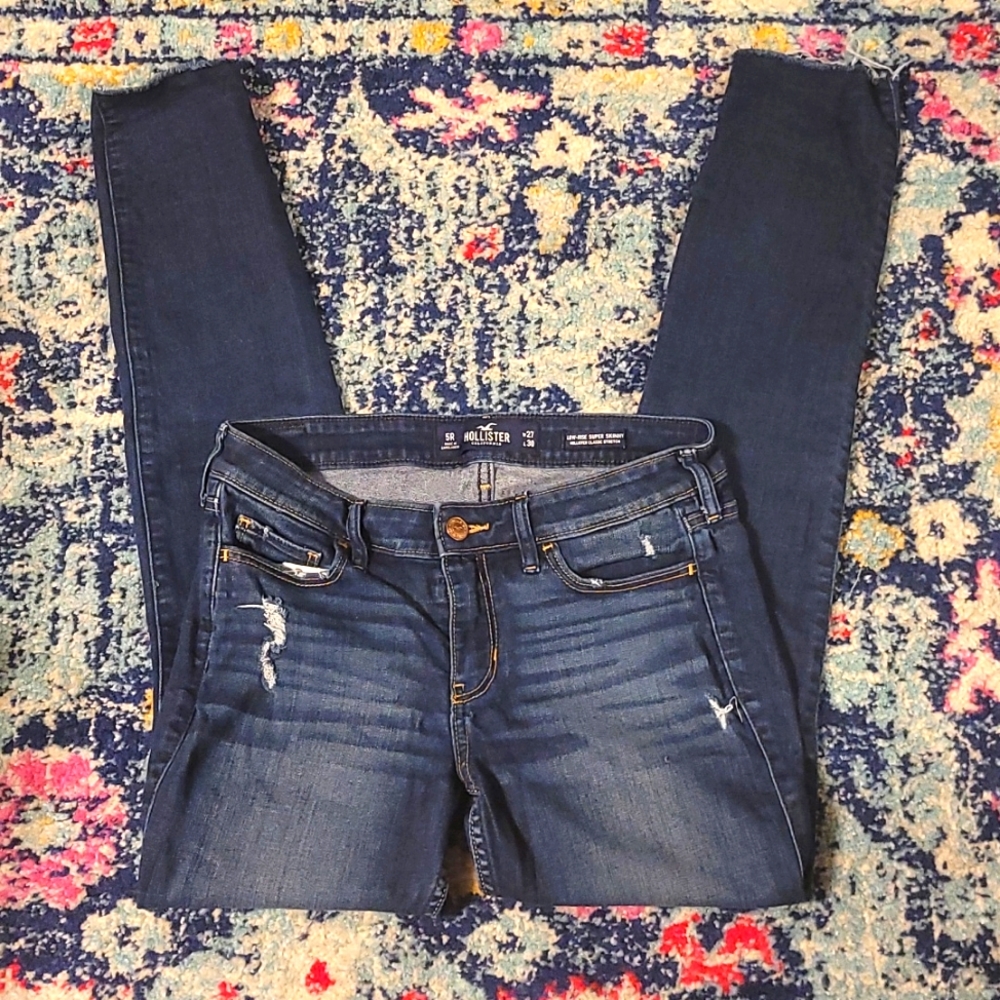 Hollister distressed low rise super skinny jeans